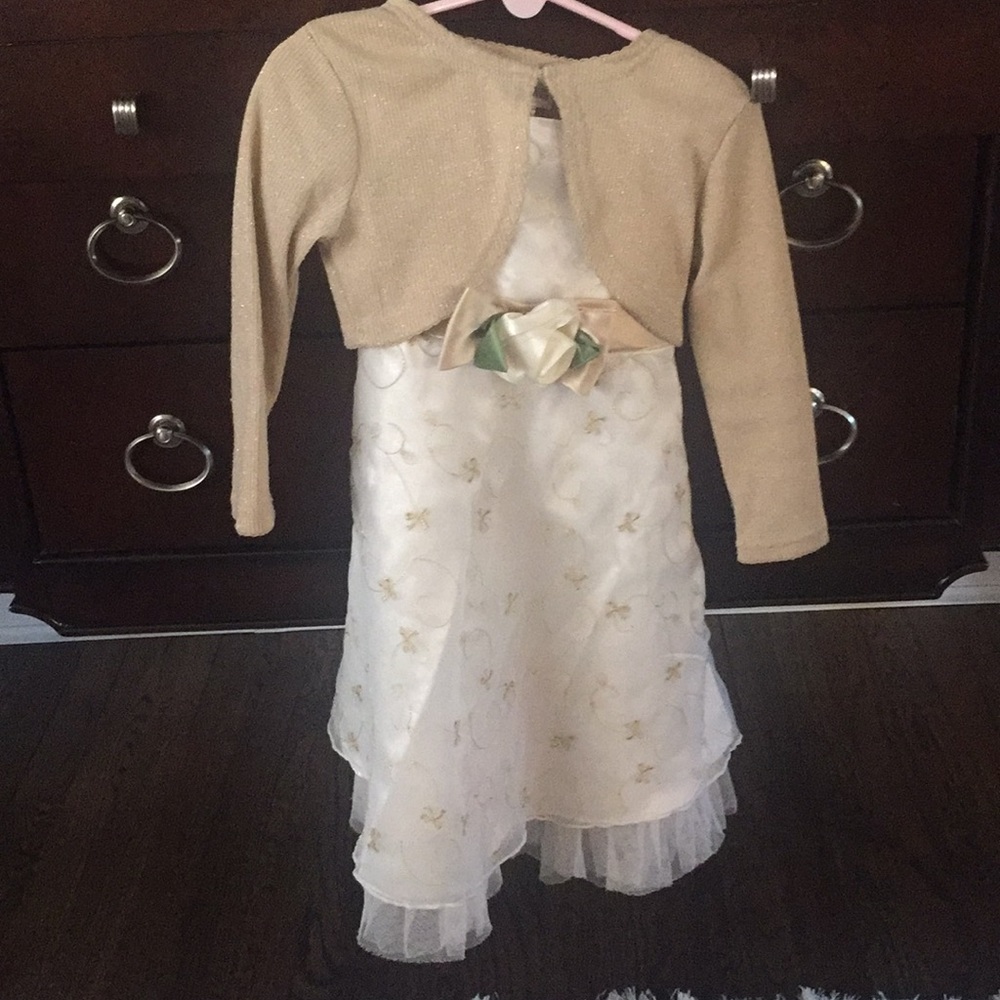 Dress - Picture 3 of 3